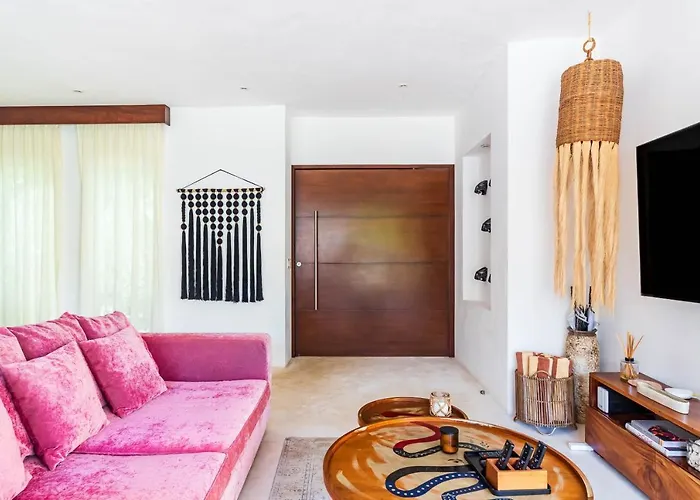 Villa Ek\'Balam & Villa Flamingo, Luxury Villas, Private Pool, Private Garden, Jacuzzi, 24H Security