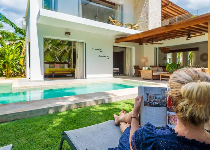 Villa Ek\'Balam & Villa Flamingo, Luxury Villas, Private Pool, Private Garden, Jacuzzi, 24H Security